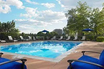 Sheraton Chicago Elk Grove Hotel 4*