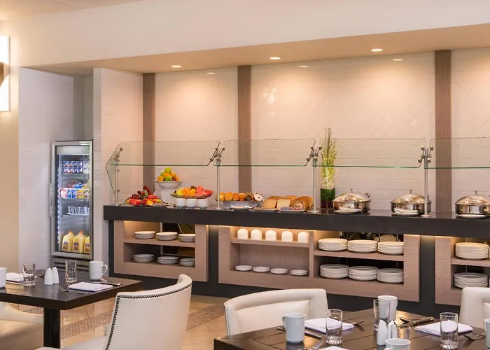 Sheraton Chicago Elk Grove Hotel