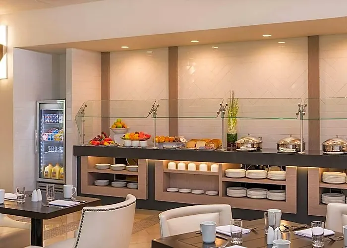 Sheraton Chicago Elk Grove 4*